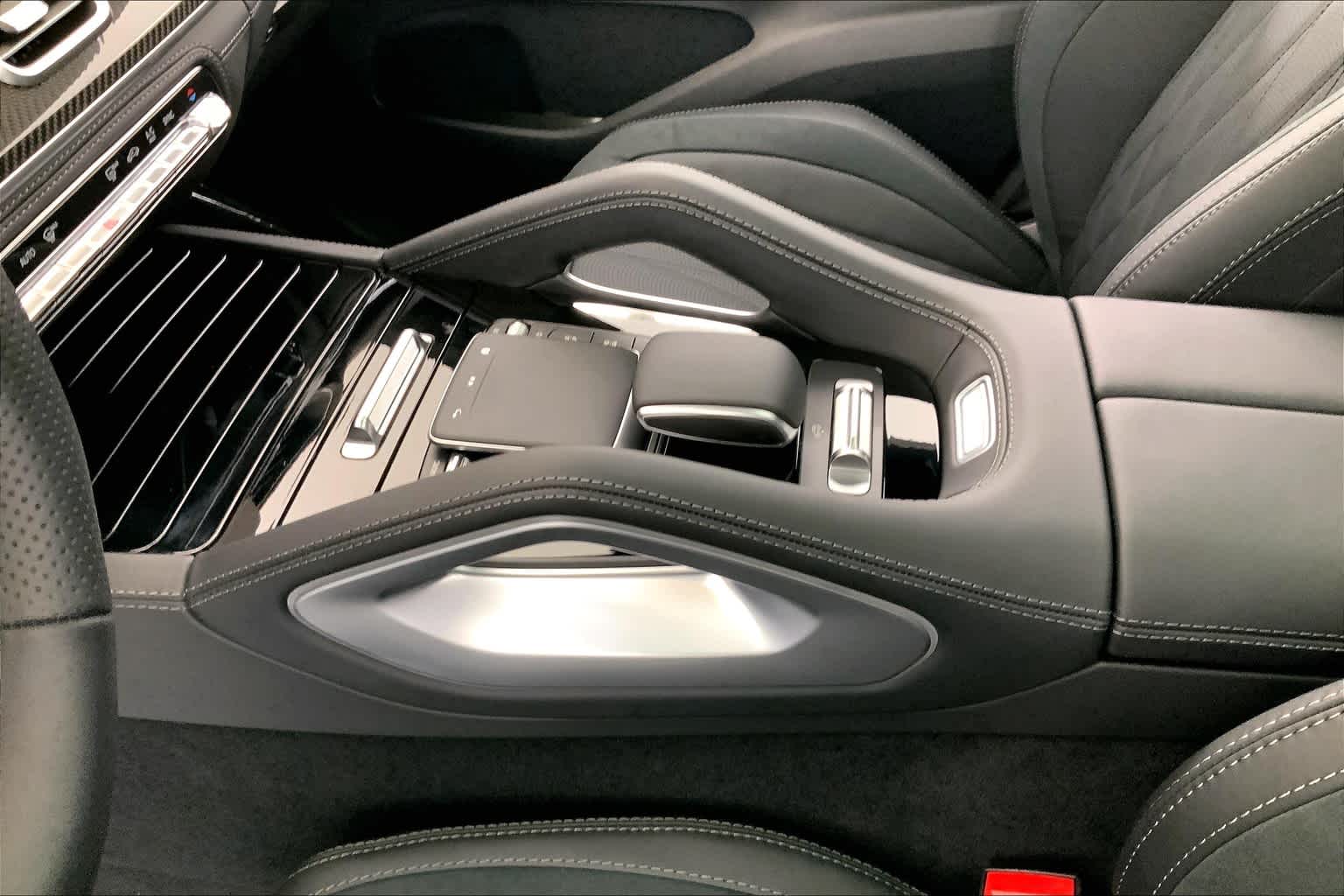 Thumbnail: 2025 Mercedes-Benz GL-Class - 17