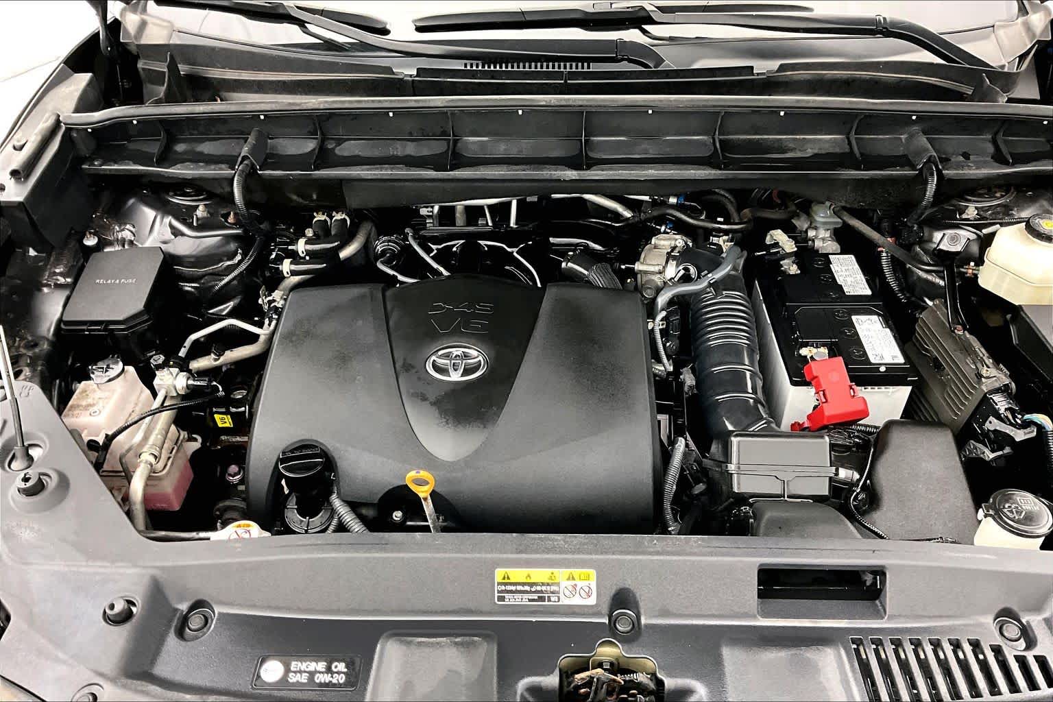 Thumbnail: 2022 Toyota Highlander - 8