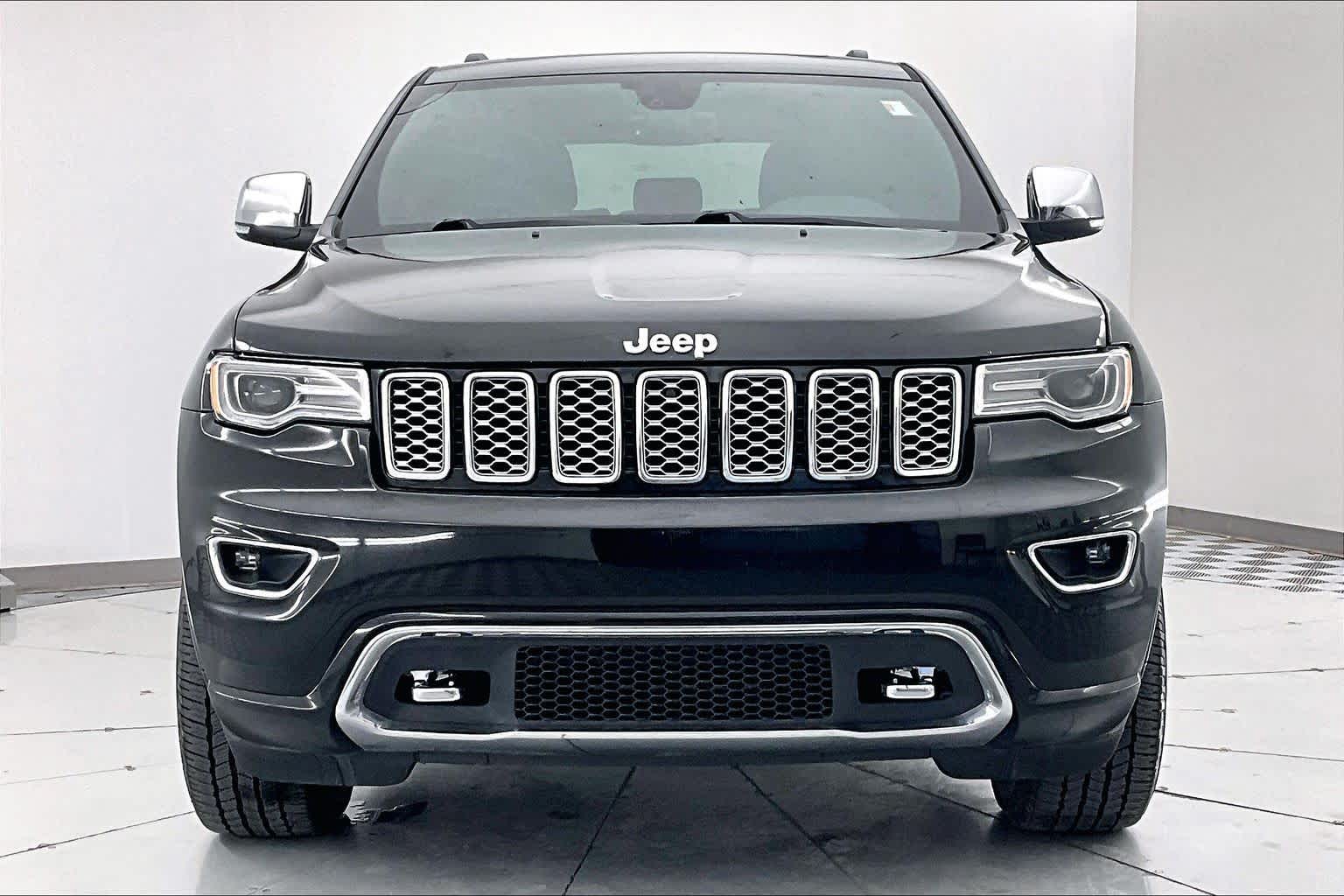 Thumbnail: 2017 Jeep Grand Cherokee - 6