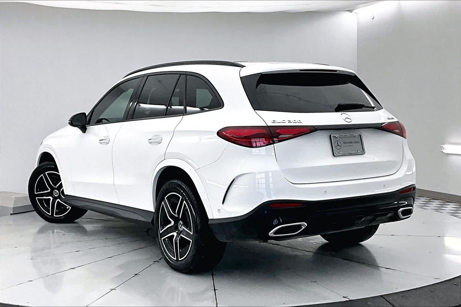 Thumbnail: 2024 Mercedes-Benz GLC - 4