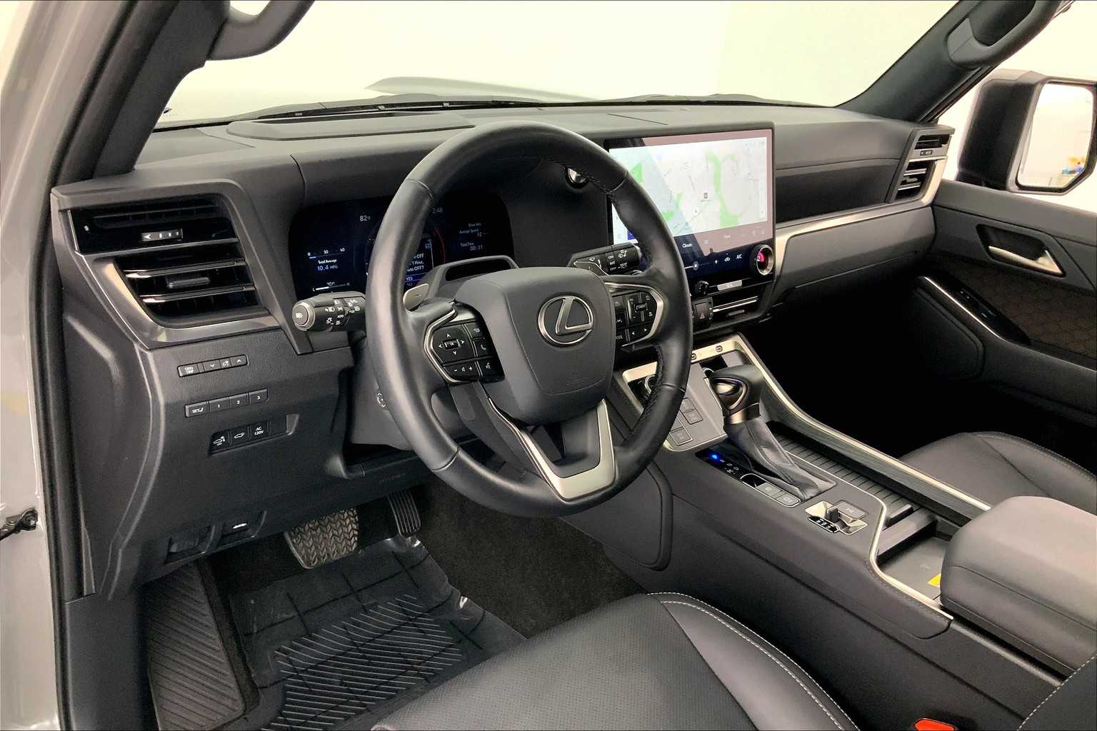 Thumbnail: 2024 Lexus GX - 2