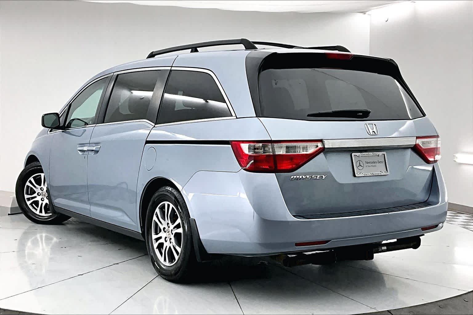 Thumbnail: 2011 Honda Odyssey - 4