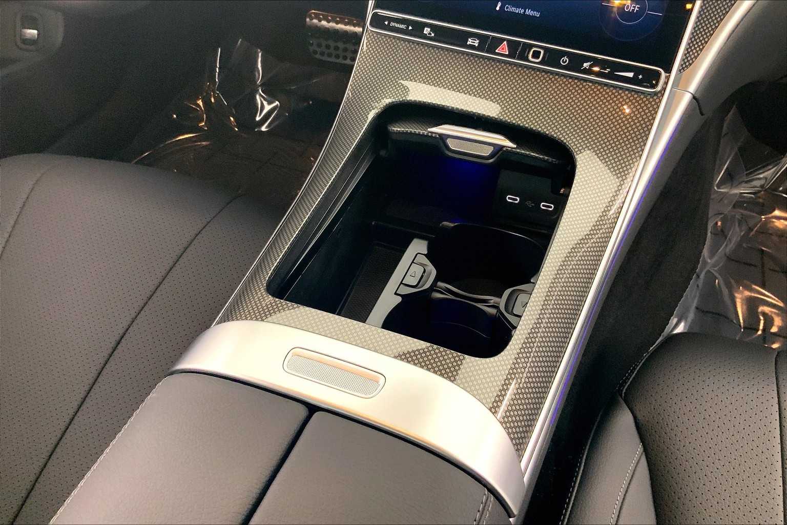 Thumbnail: 2026 Mercedes-Benz CLE - 22