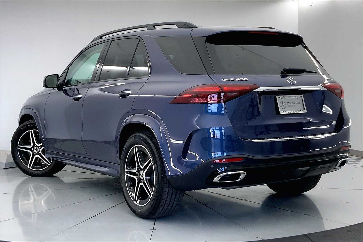 Thumbnail: 2026 Mercedes-Benz GLE - 4