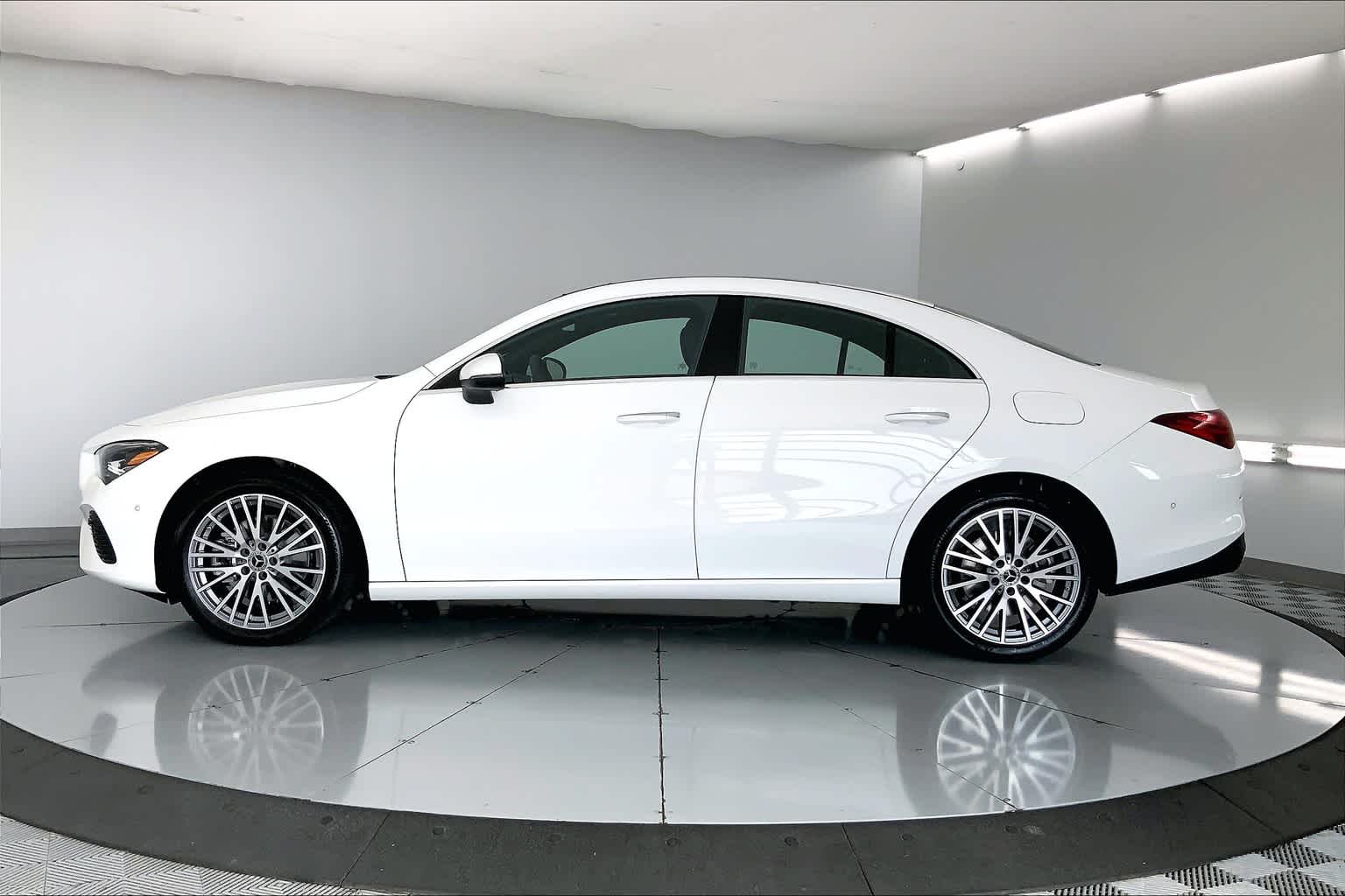 Thumbnail: 2025 Mercedes-Benz CLA - 3