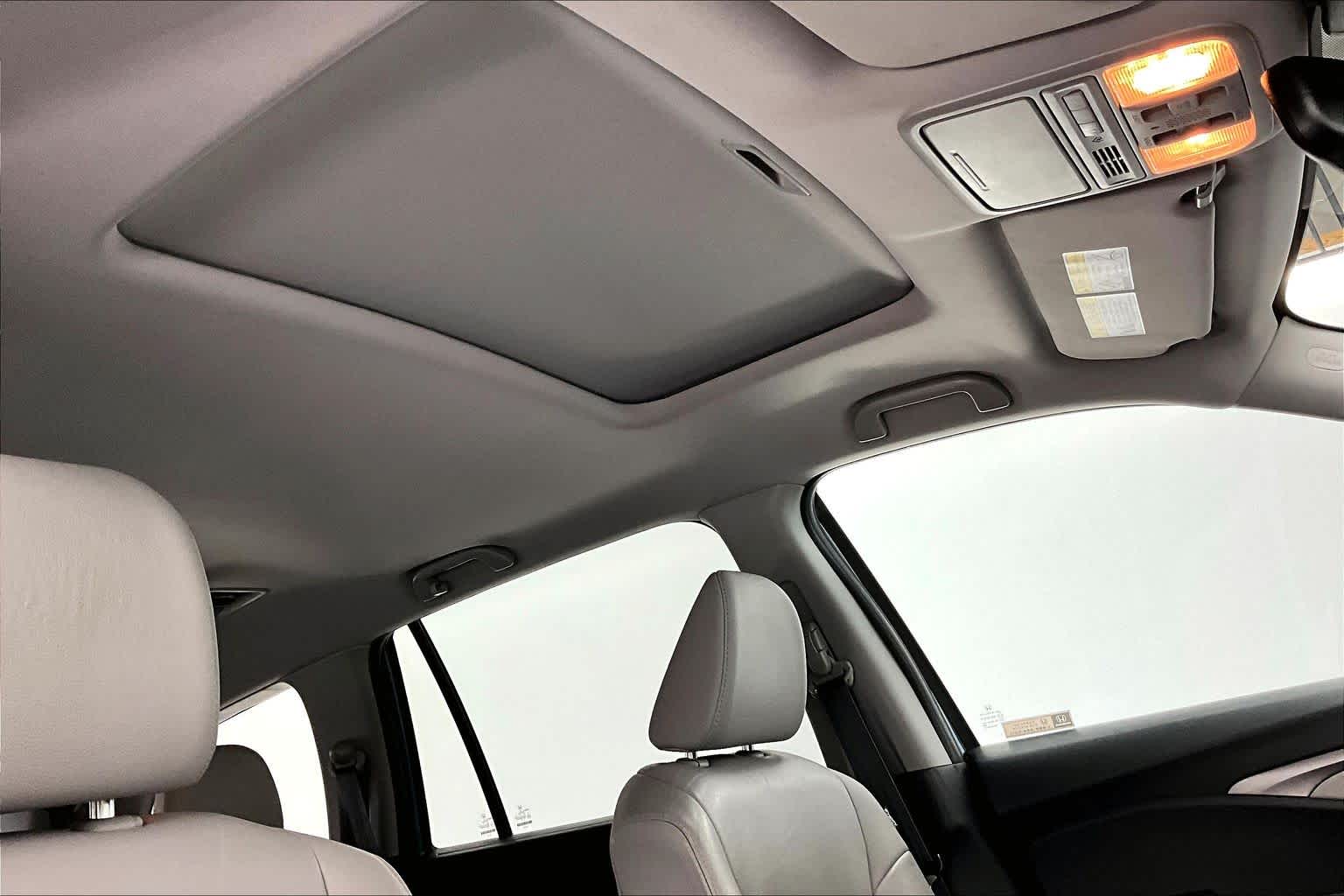 Thumbnail: 2018 Honda Pilot - 22