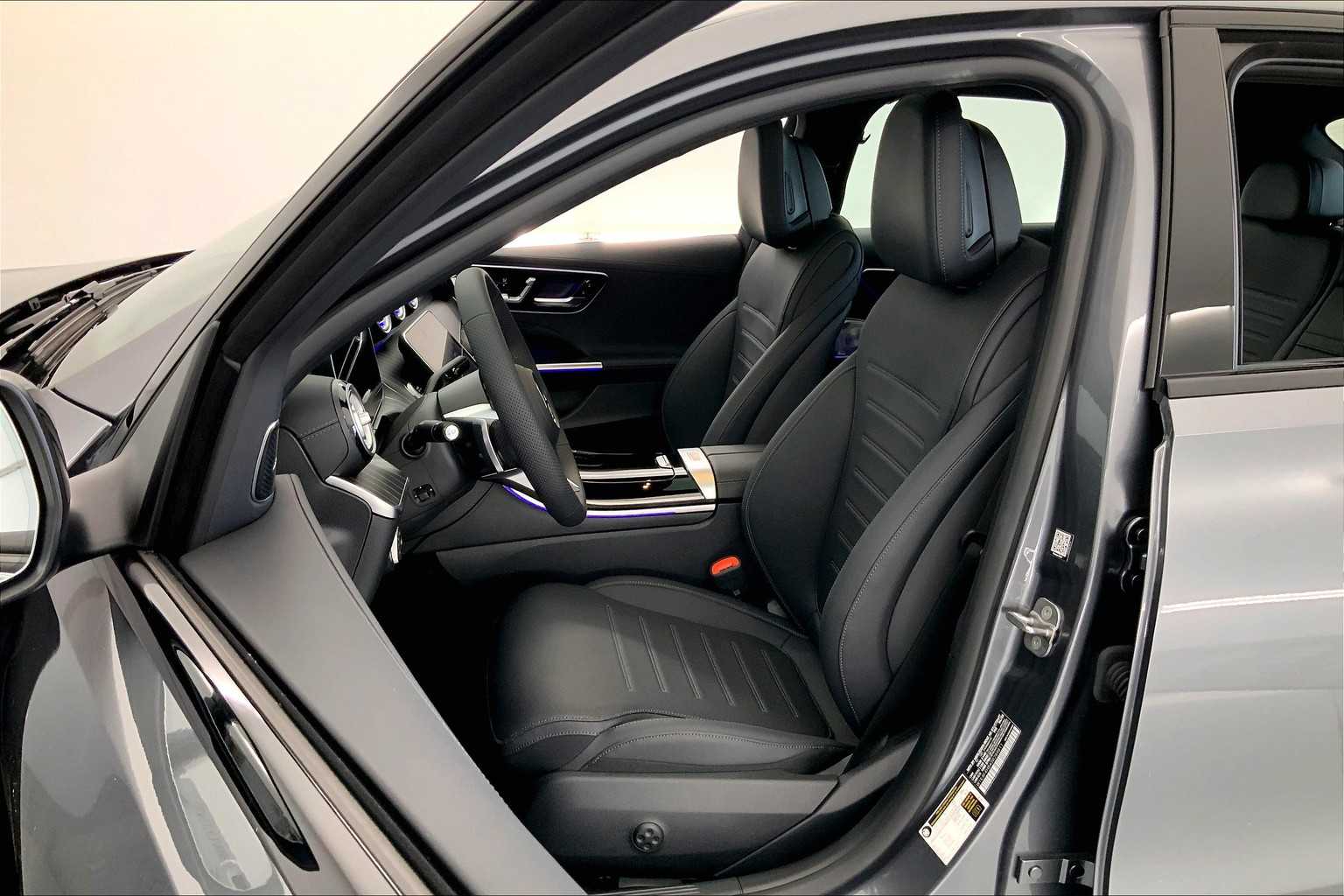 Thumbnail: 2025 Mercedes-Benz C-Class - 11