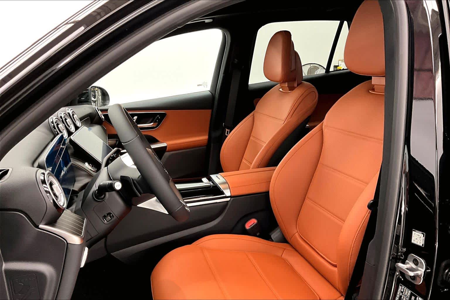 Thumbnail: 2026 Mercedes-Benz GLC - 11