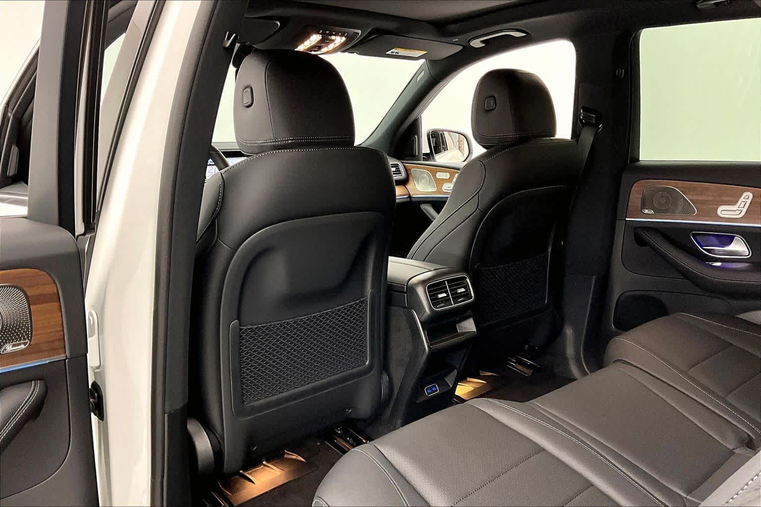 Thumbnail: 2026 Mercedes-Benz GLE - 12