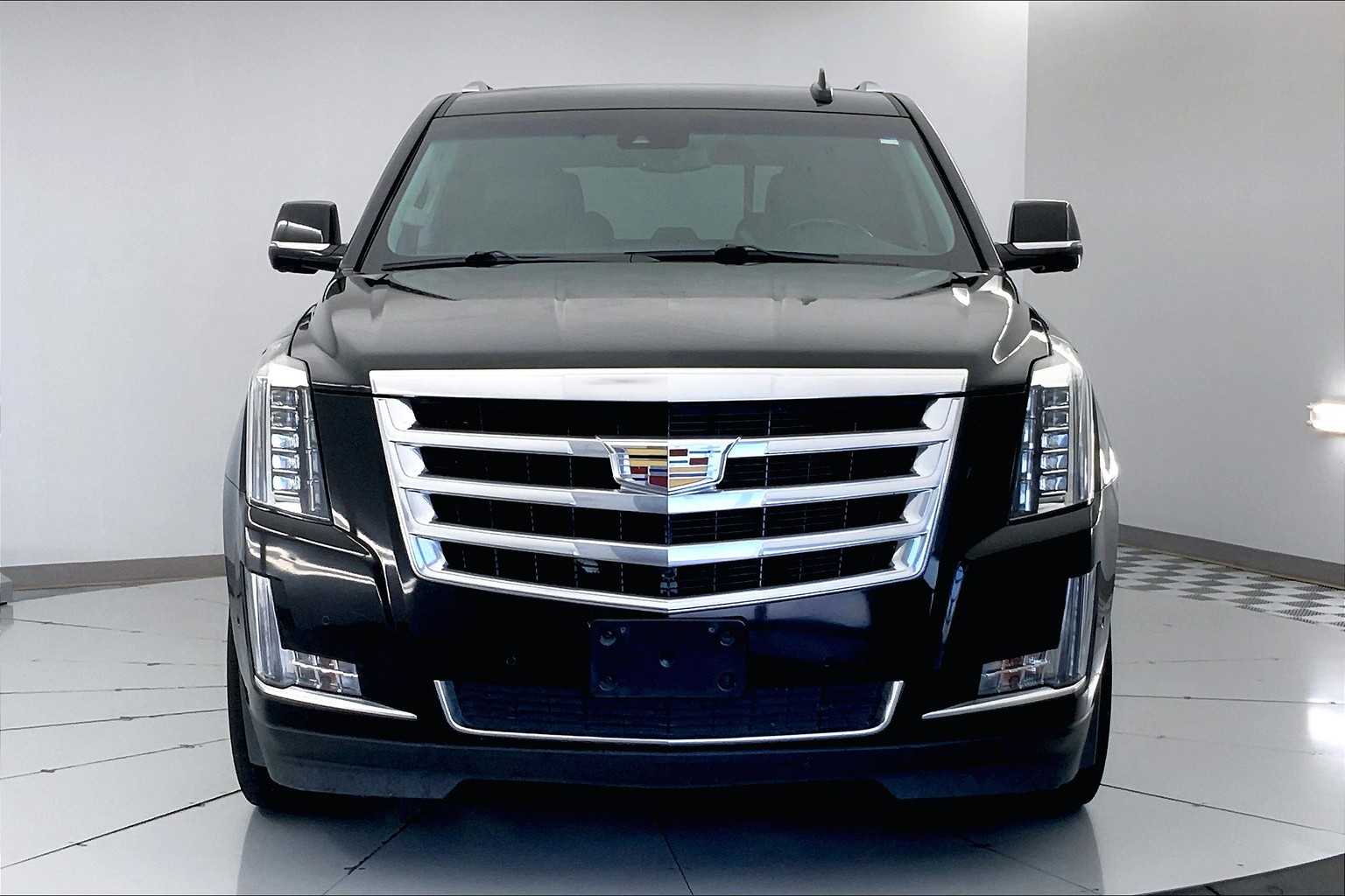 Thumbnail: 2017 Cadillac Escalade - 6