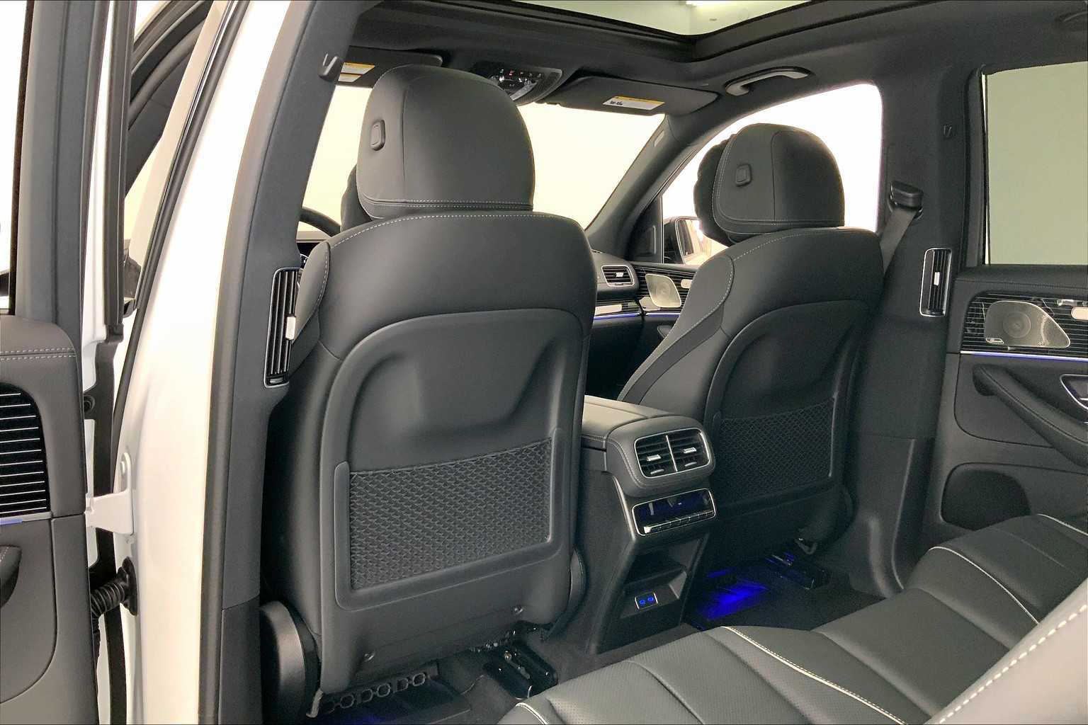 Thumbnail: 2026 Mercedes-Benz GLE - 12