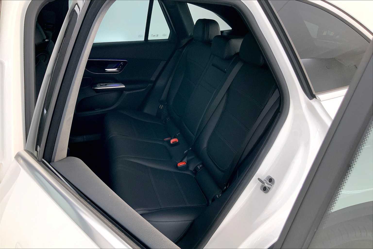 Thumbnail: 2026 Mercedes-Benz GLC - 13