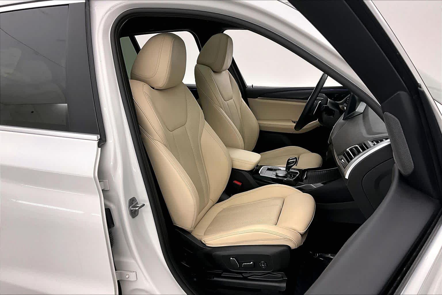 Thumbnail: 2024 BMW X3 - 14