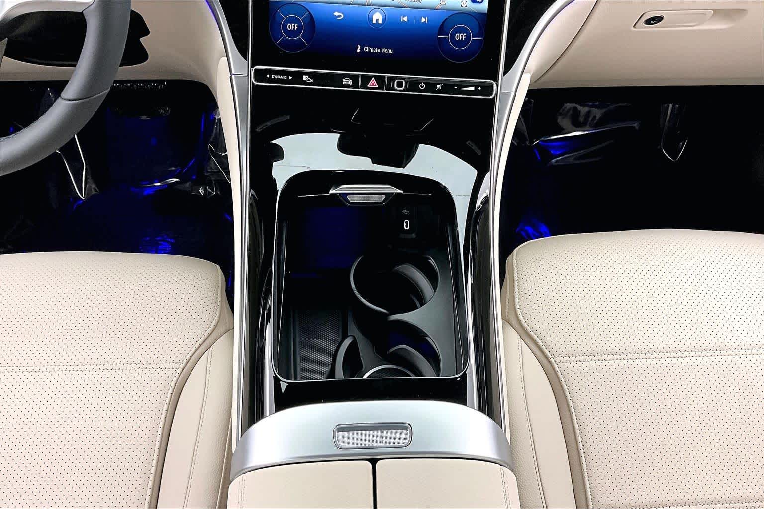 Thumbnail: 2026 Mercedes-Benz GLC - 23