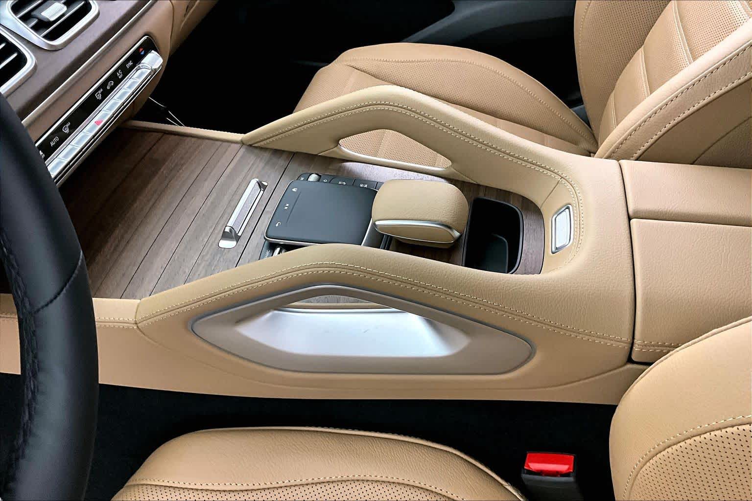 Thumbnail: 2026 Mercedes-Benz GLE - 17