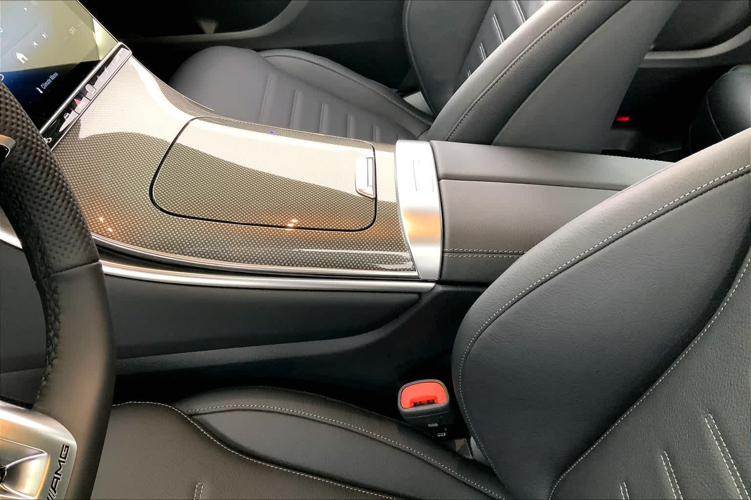 Thumbnail: 2025 Mercedes-Benz GLC - 17