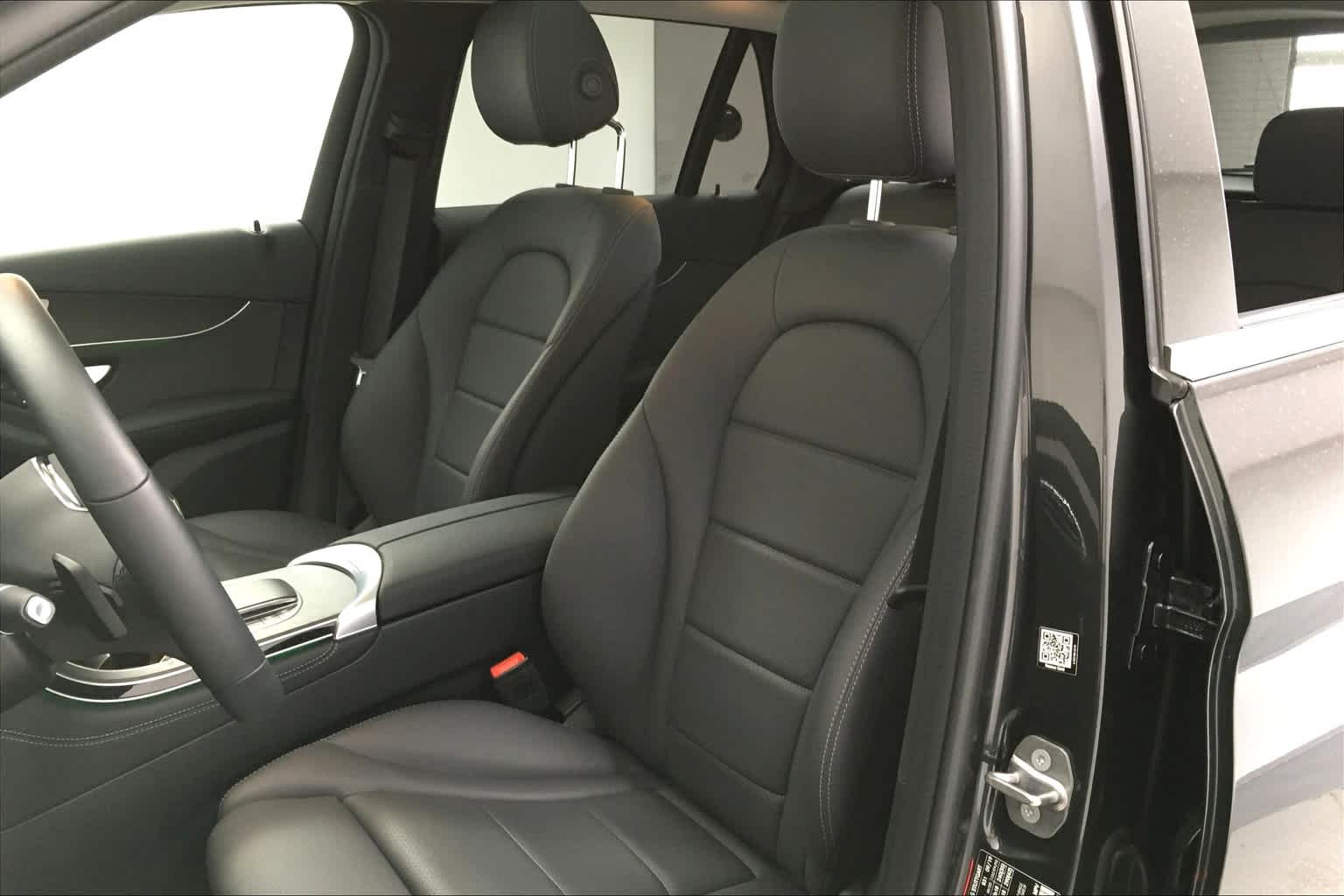 Thumbnail: 2020 Mercedes-Benz GLC - 22