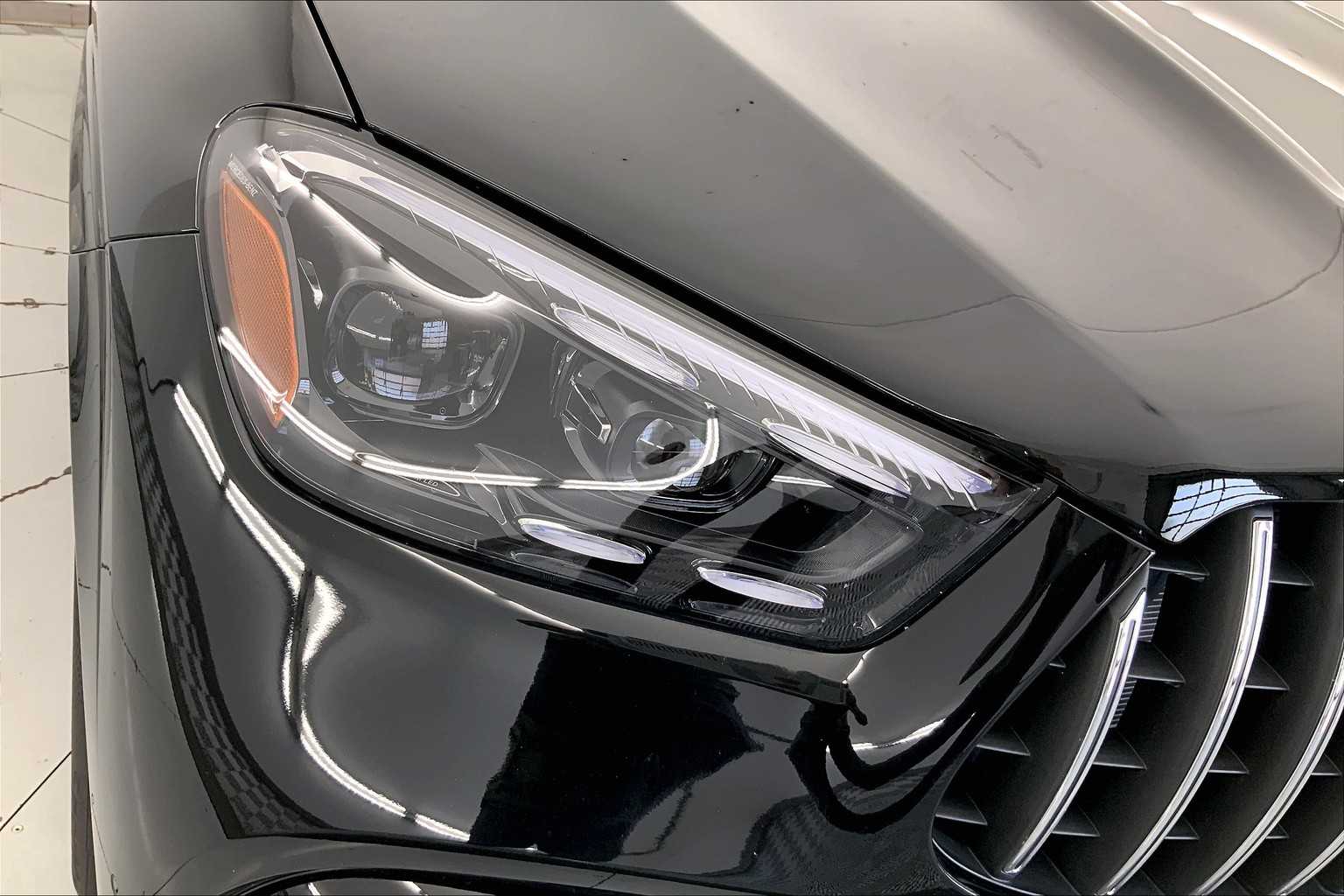 Thumbnail: 2025 Mercedes-Benz GL-Class - 21