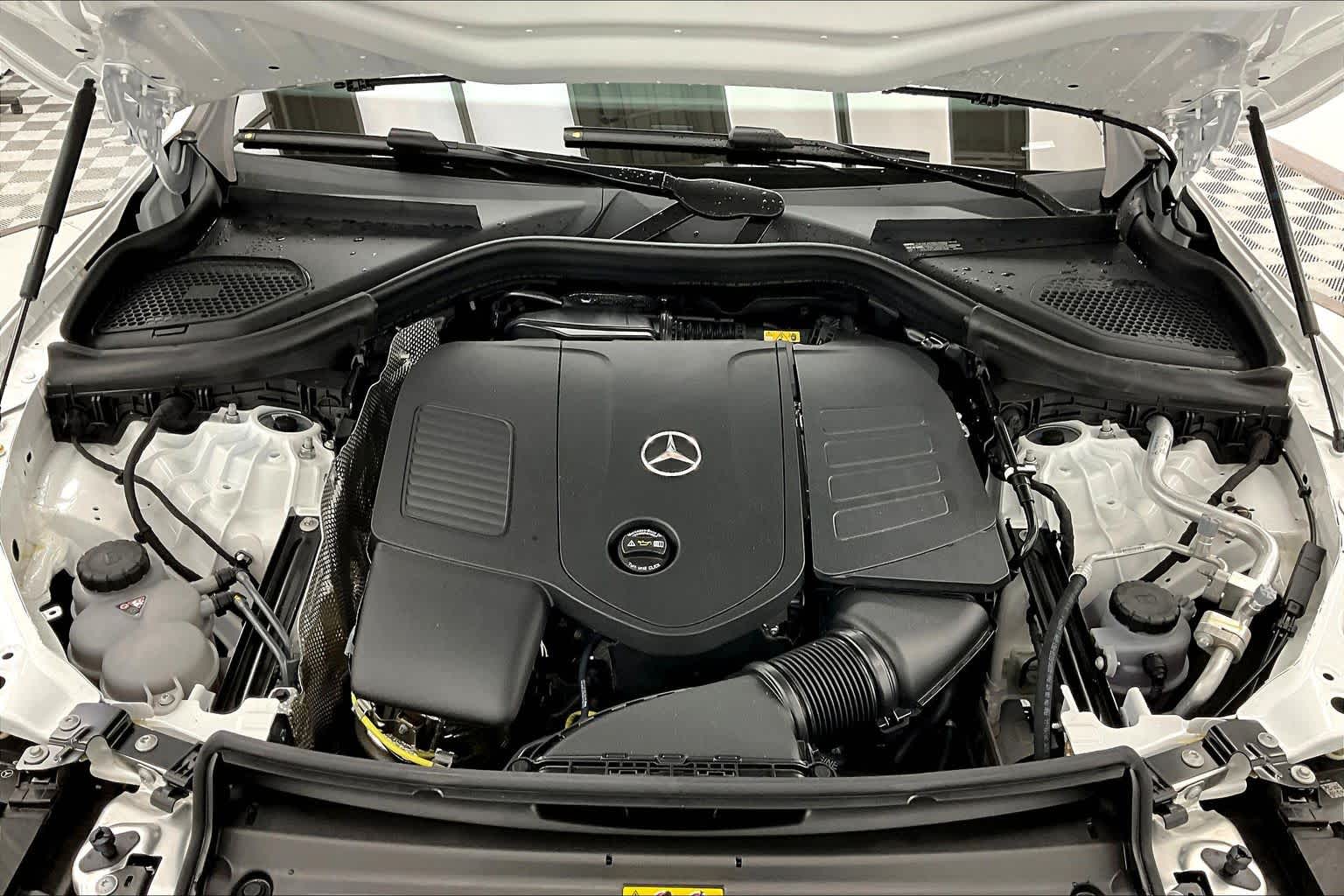 Thumbnail: 2026 Mercedes-Benz GLC - 9