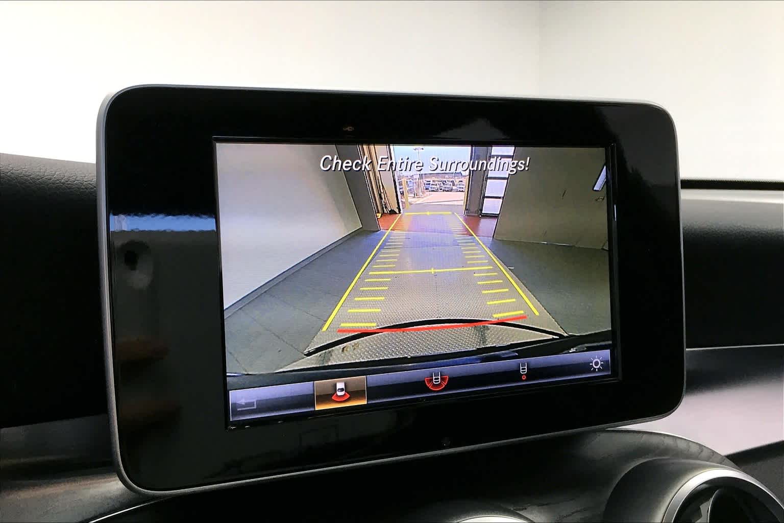 Thumbnail: 2018 Mercedes-Benz GLC - 15