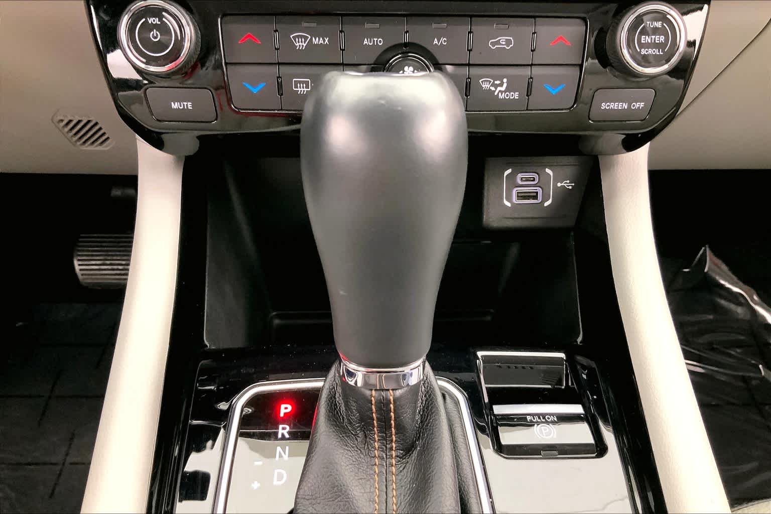 2022 Jeep Compass Limited 26