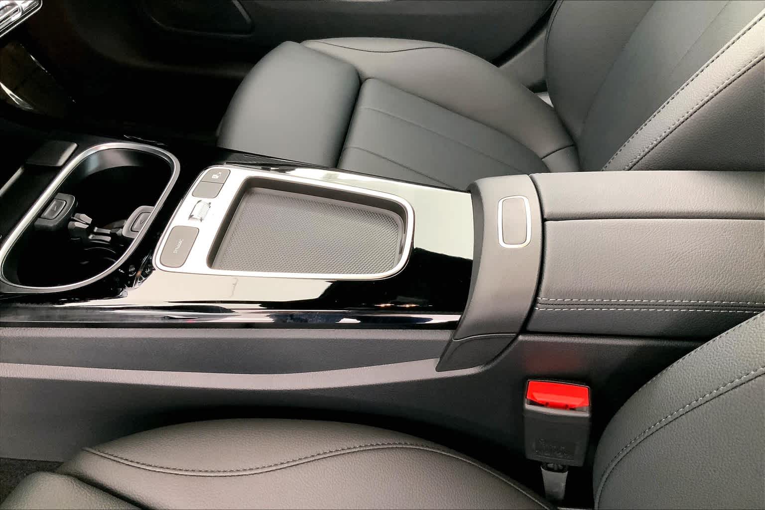 Thumbnail: 2025 Mercedes-Benz CLA - 17