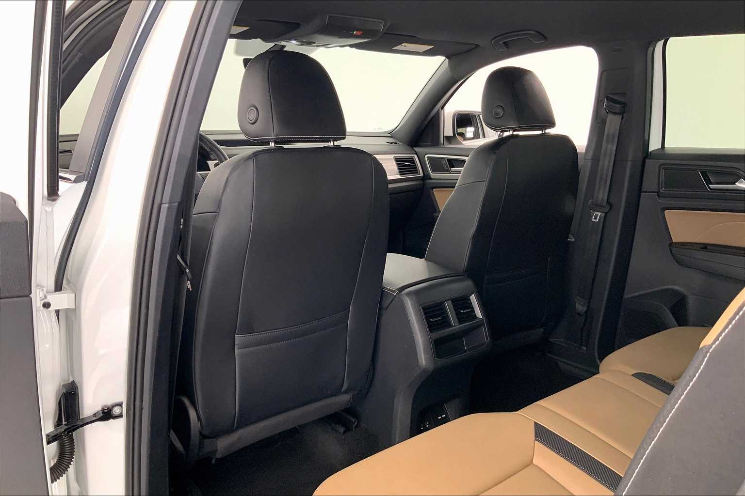 Thumbnail: 2021 Volkswagen Atlas - 12