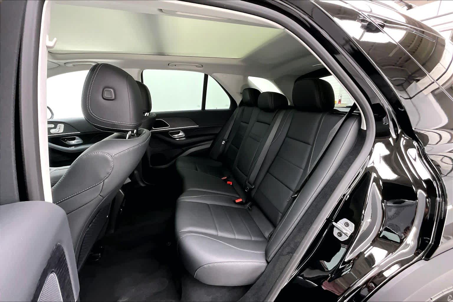 Thumbnail: 2026 Mercedes-Benz GLE - 13