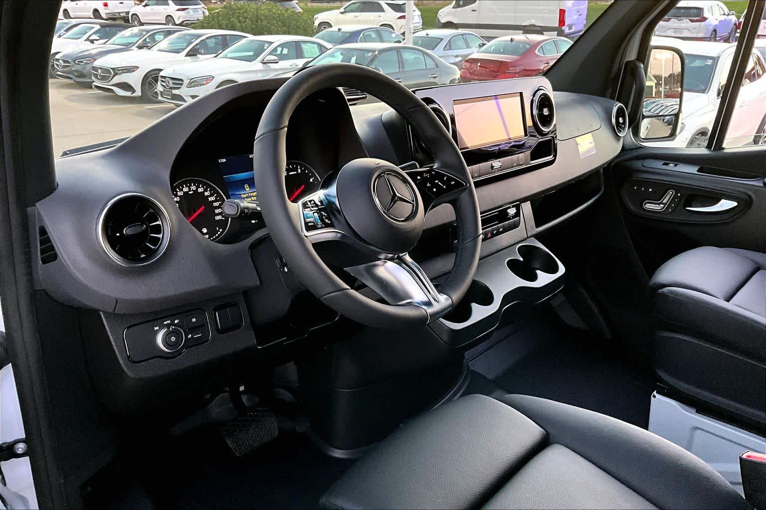 Thumbnail: 2026 Mercedes-Benz Sprinter - 2