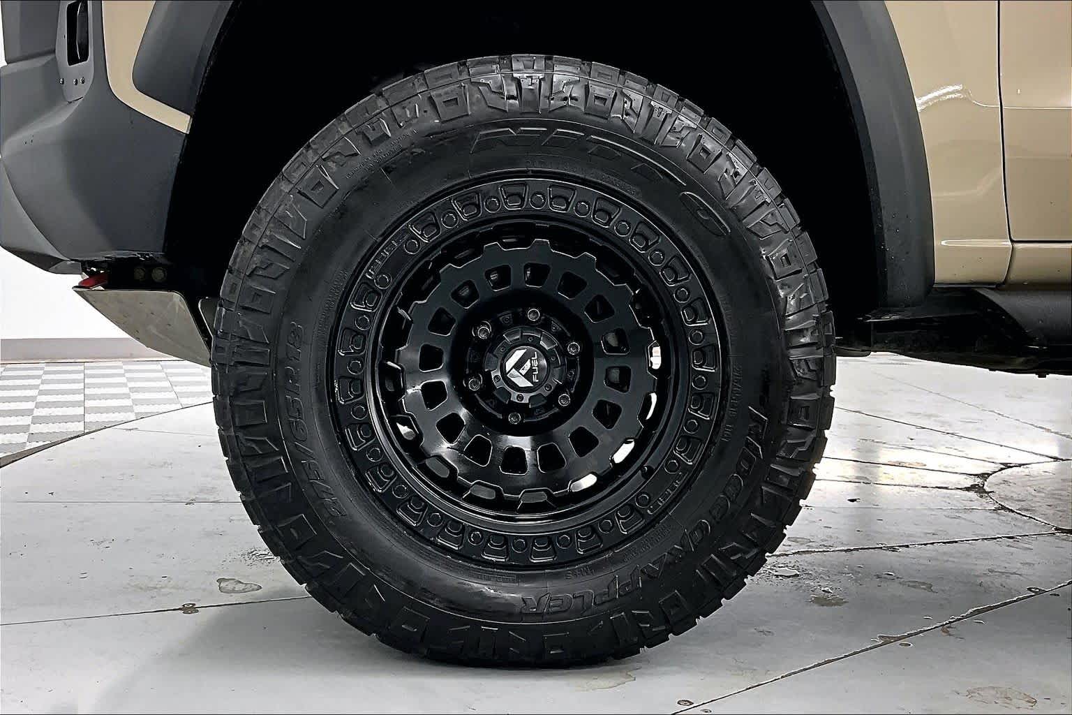Thumbnail: 2023 Chevrolet Colorado - 8