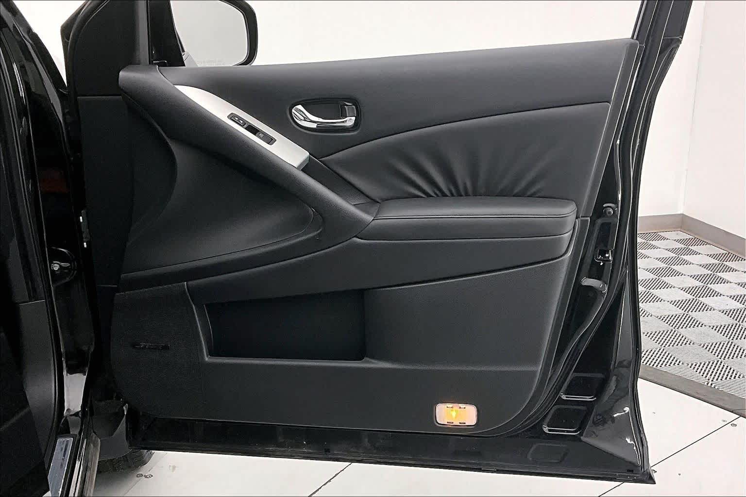 Thumbnail: 2009 Nissan Murano - 23