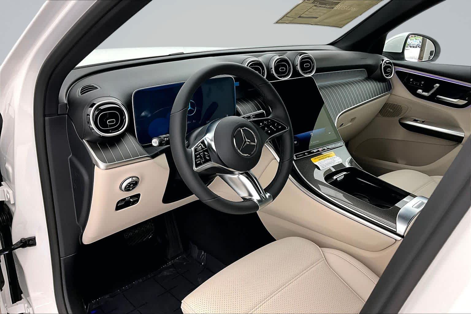 Thumbnail: 2026 Mercedes-Benz GLC - 2