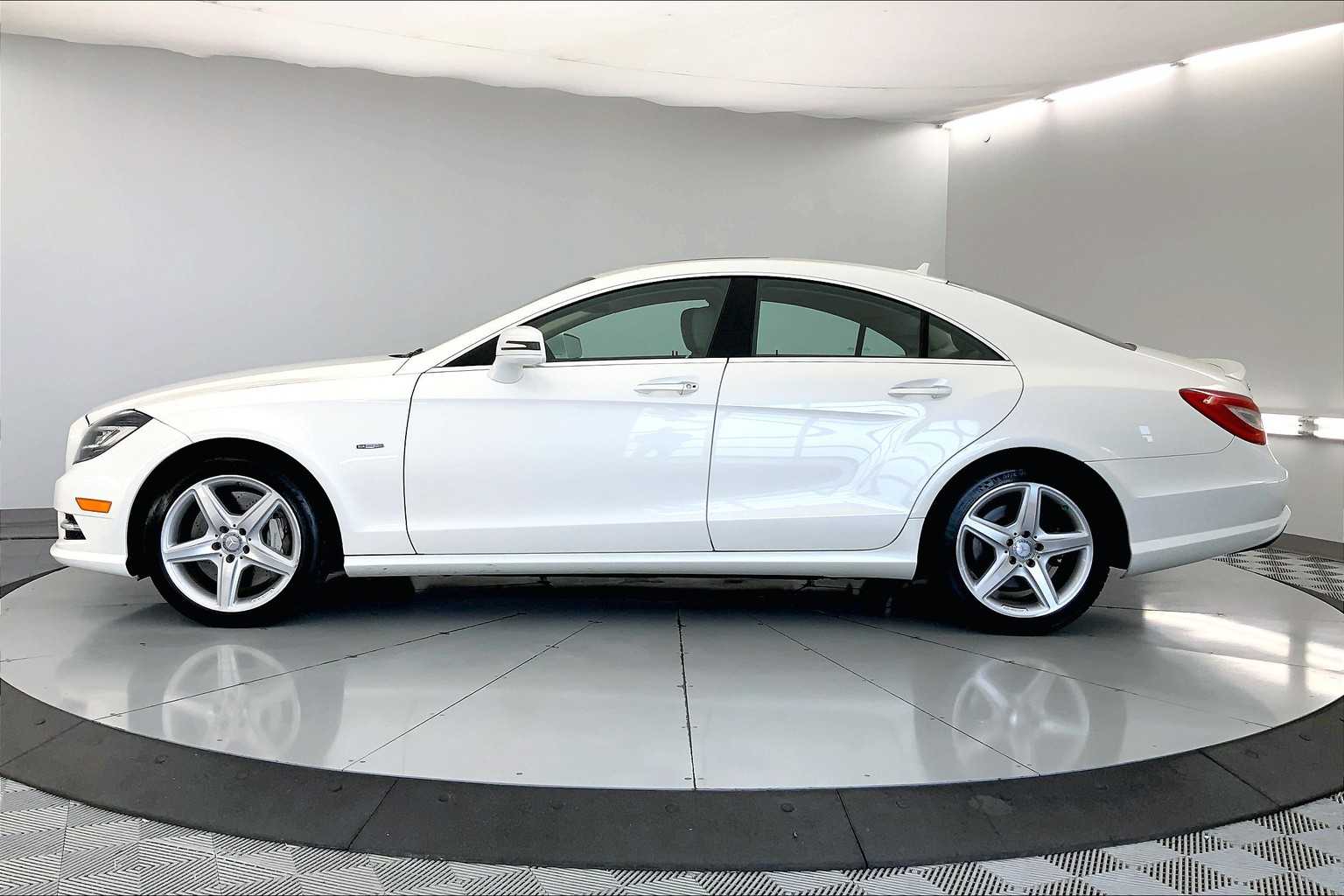 Thumbnail: 2012 Mercedes-Benz CLS - 3