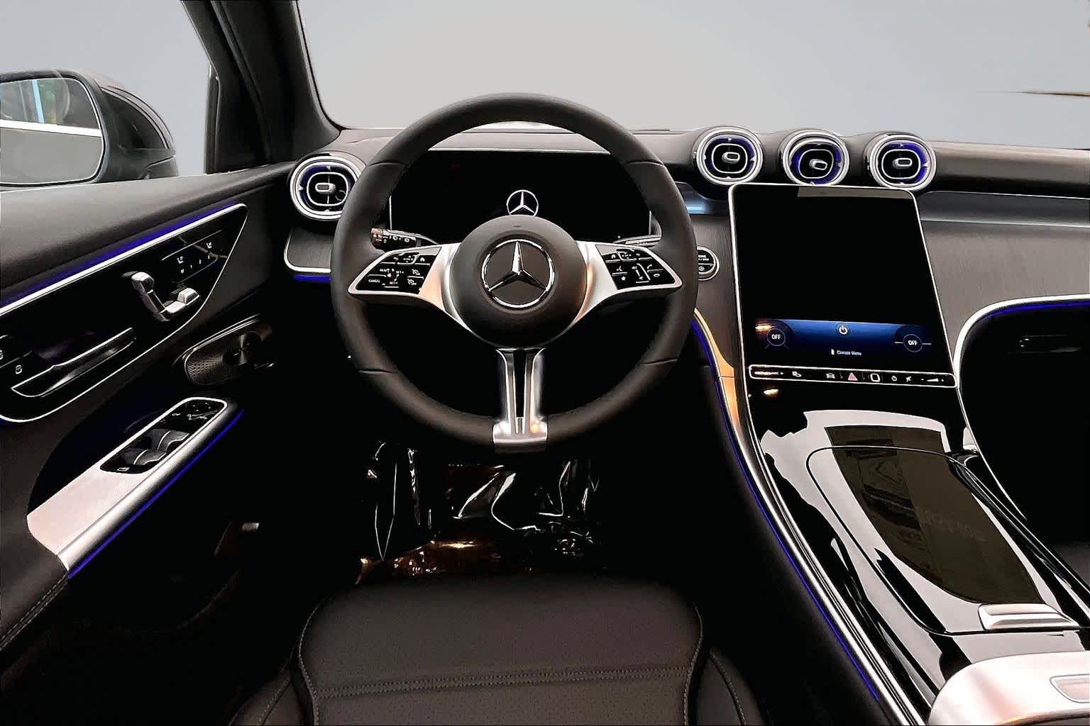 Thumbnail: 2026 Mercedes-Benz GLC - 15
