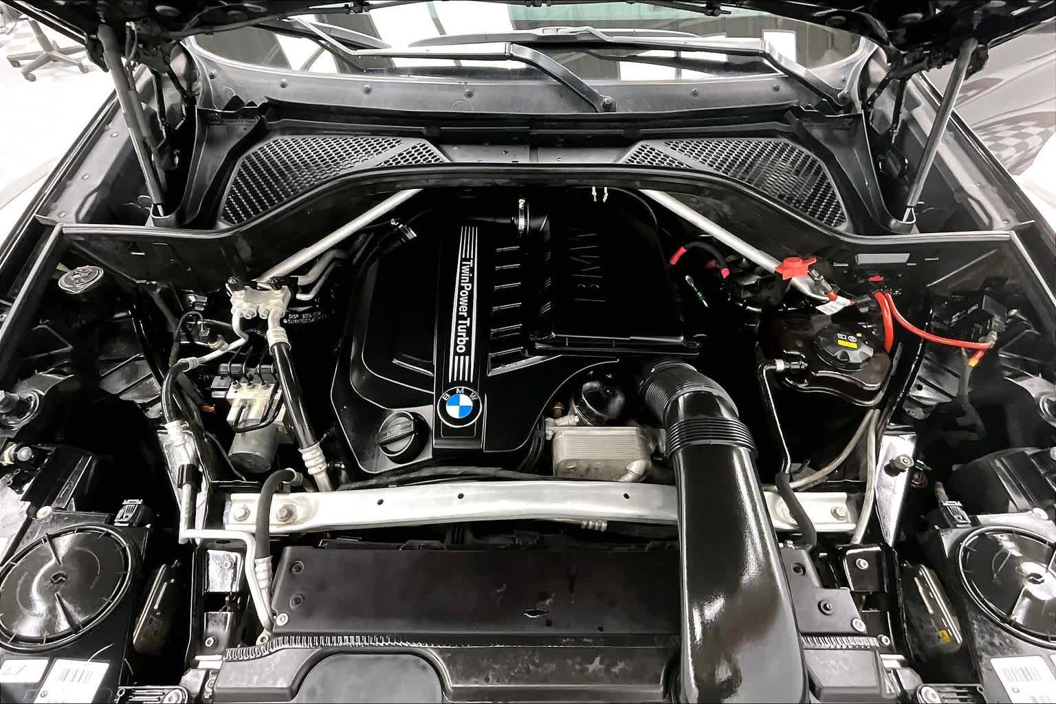 Thumbnail: 2015 BMW X5 - 9