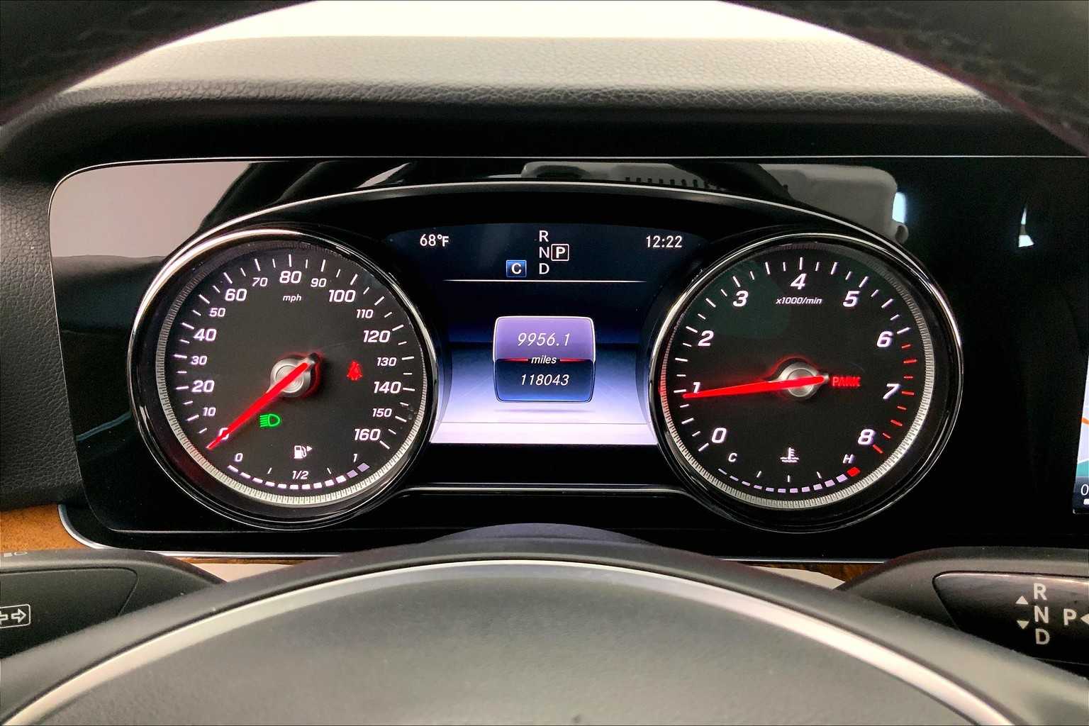 Thumbnail: 2017 Mercedes-Benz E-Class - 18