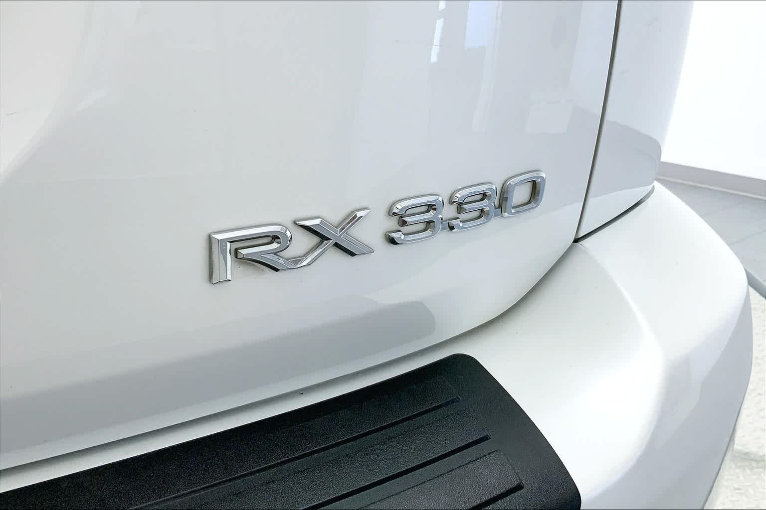 Thumbnail: 2004 Lexus RX - 7