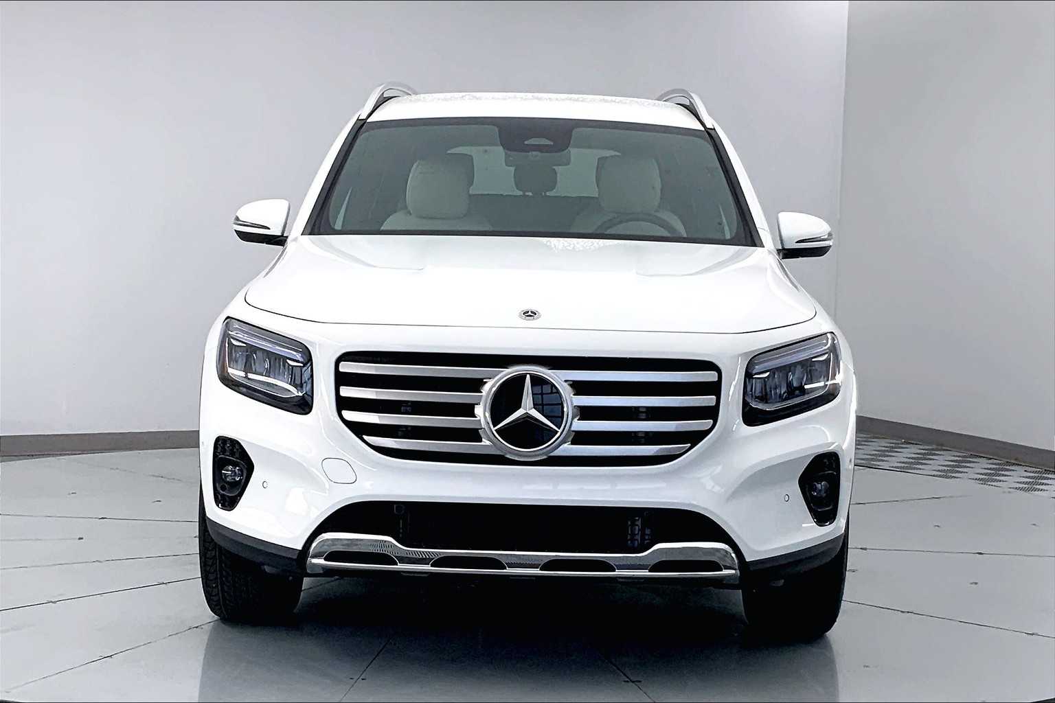 Thumbnail: 2025 Mercedes-Benz GLB - 6