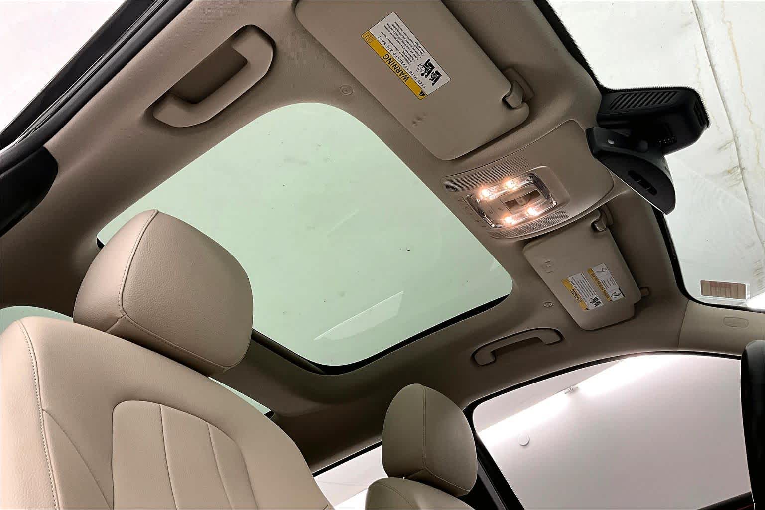 Thumbnail: 2023 Mercedes-Benz GLB - 22