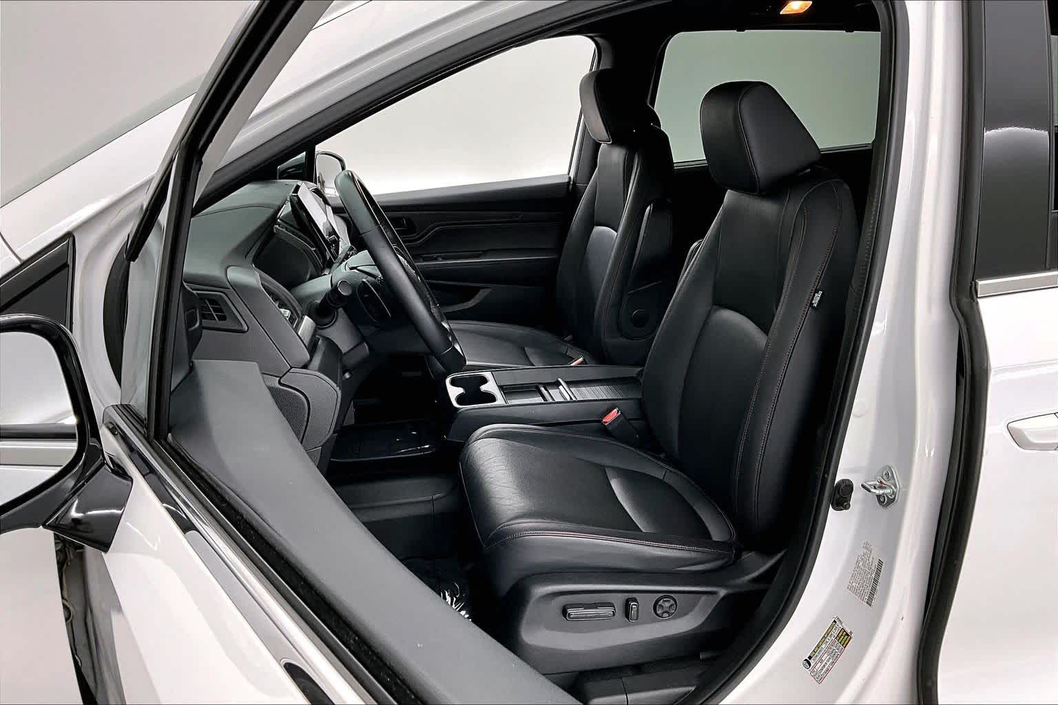 Thumbnail: 2023 Honda Odyssey - 11