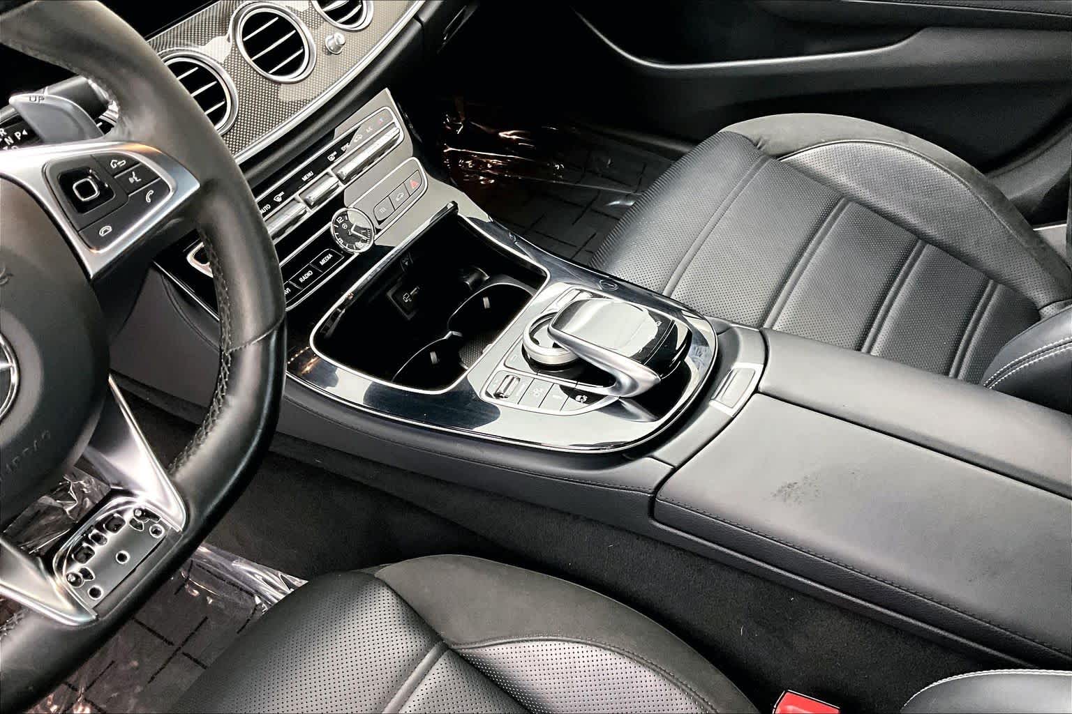 Thumbnail: 2017 Mercedes-Benz E-Class - 17