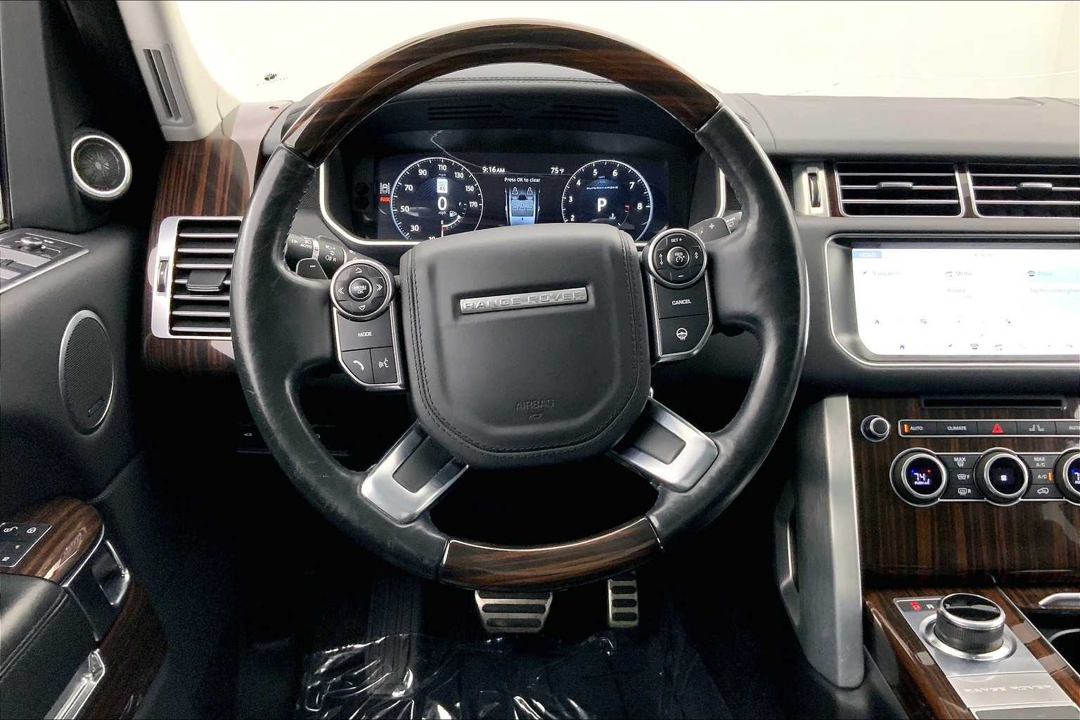 Thumbnail: 2017 Land Rover Range Rover - 2