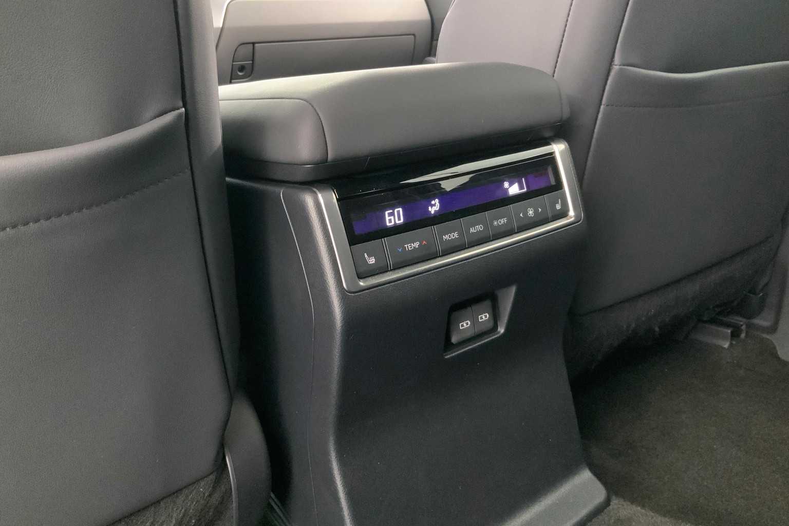 Thumbnail: 2024 Lexus GX - 29
