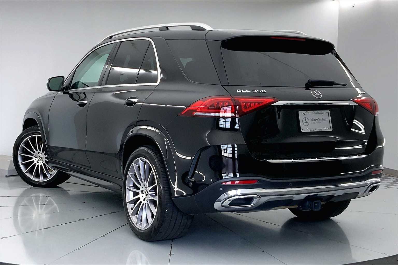 Thumbnail: 2023 Mercedes-Benz GLE - 4