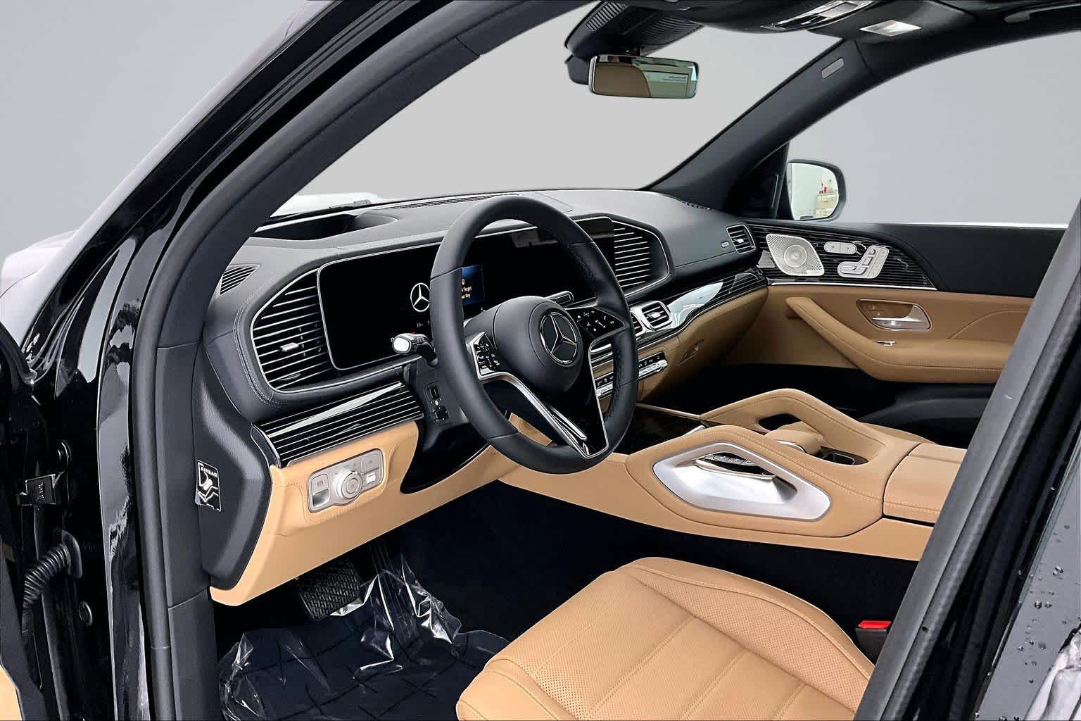 Thumbnail: 2026 Mercedes-Benz GLE - 2