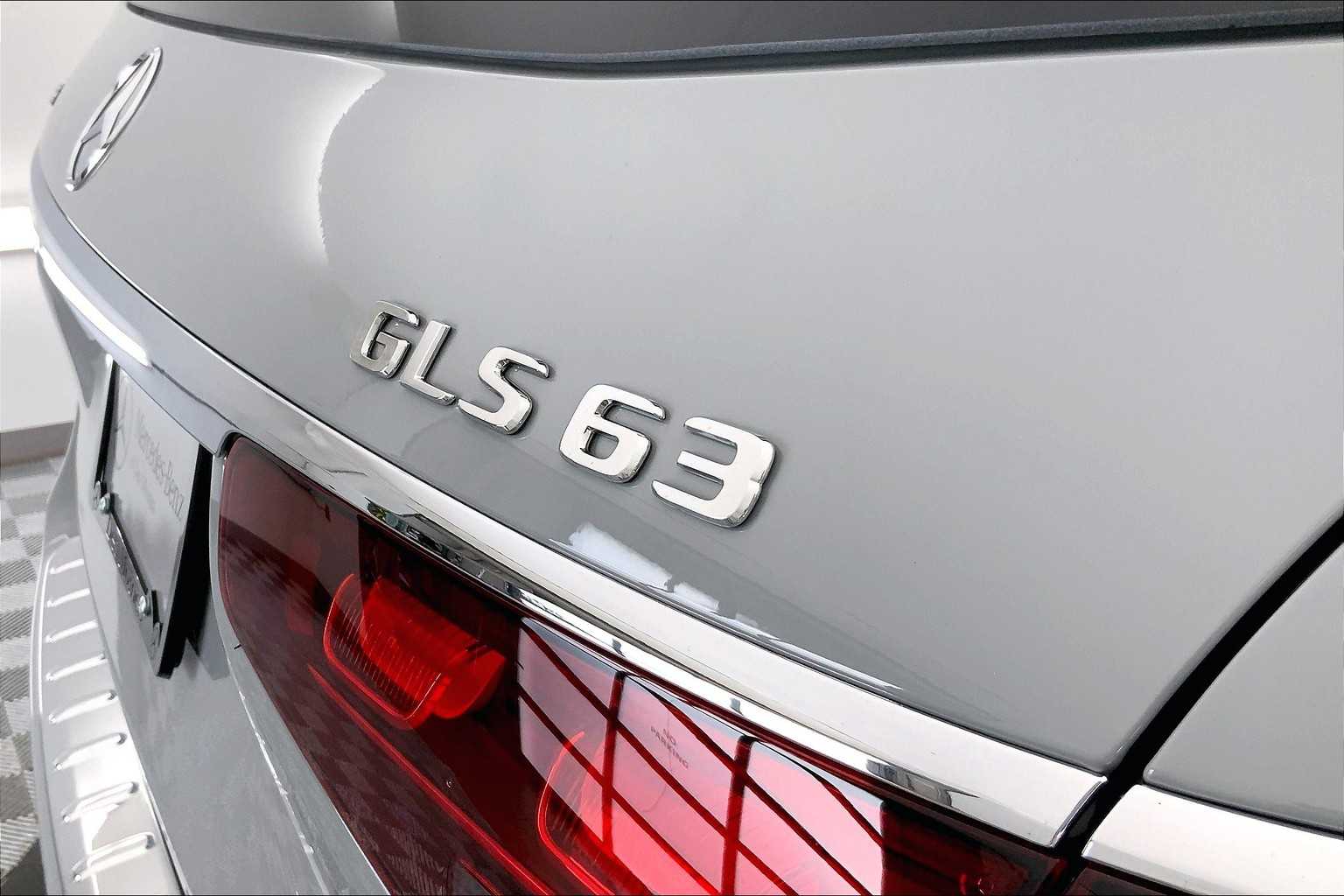 Thumbnail: 2025 Mercedes-Benz GL-Class - 7