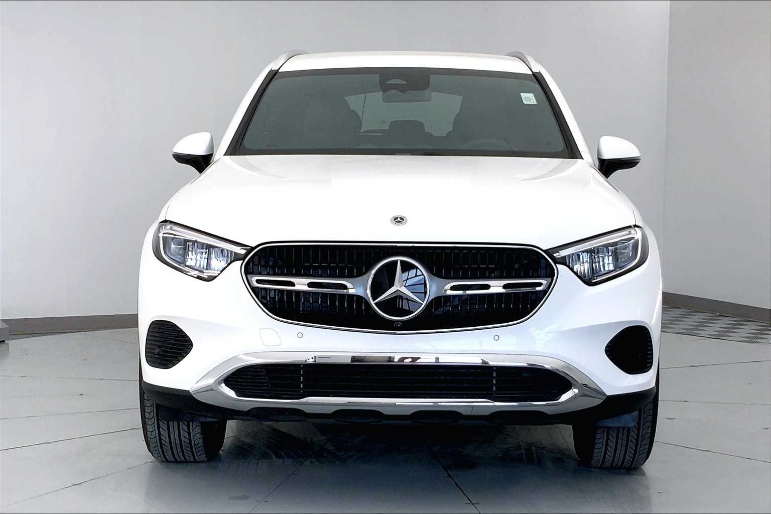 Thumbnail: 2025 Mercedes-Benz GLC - 6