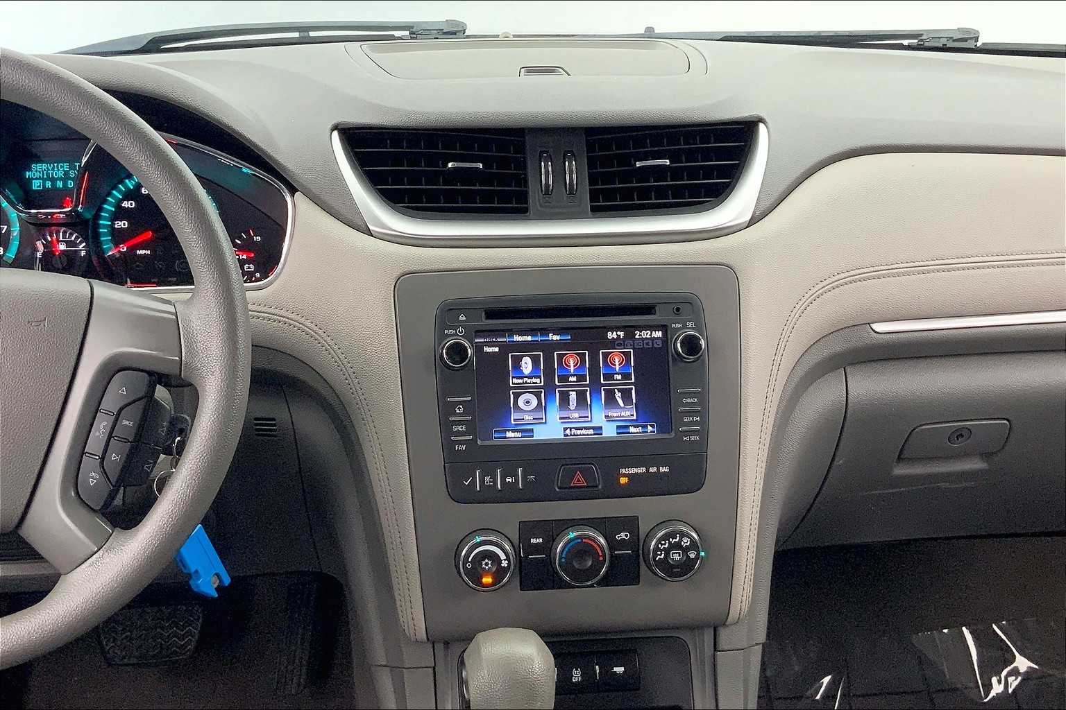 Thumbnail: 2014 Chevrolet Traverse - 16