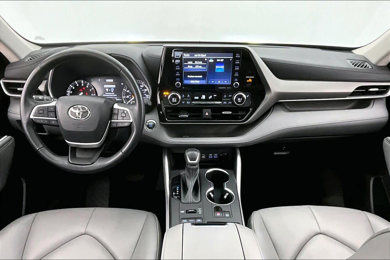 Thumbnail: 2022 Toyota Highlander - 9