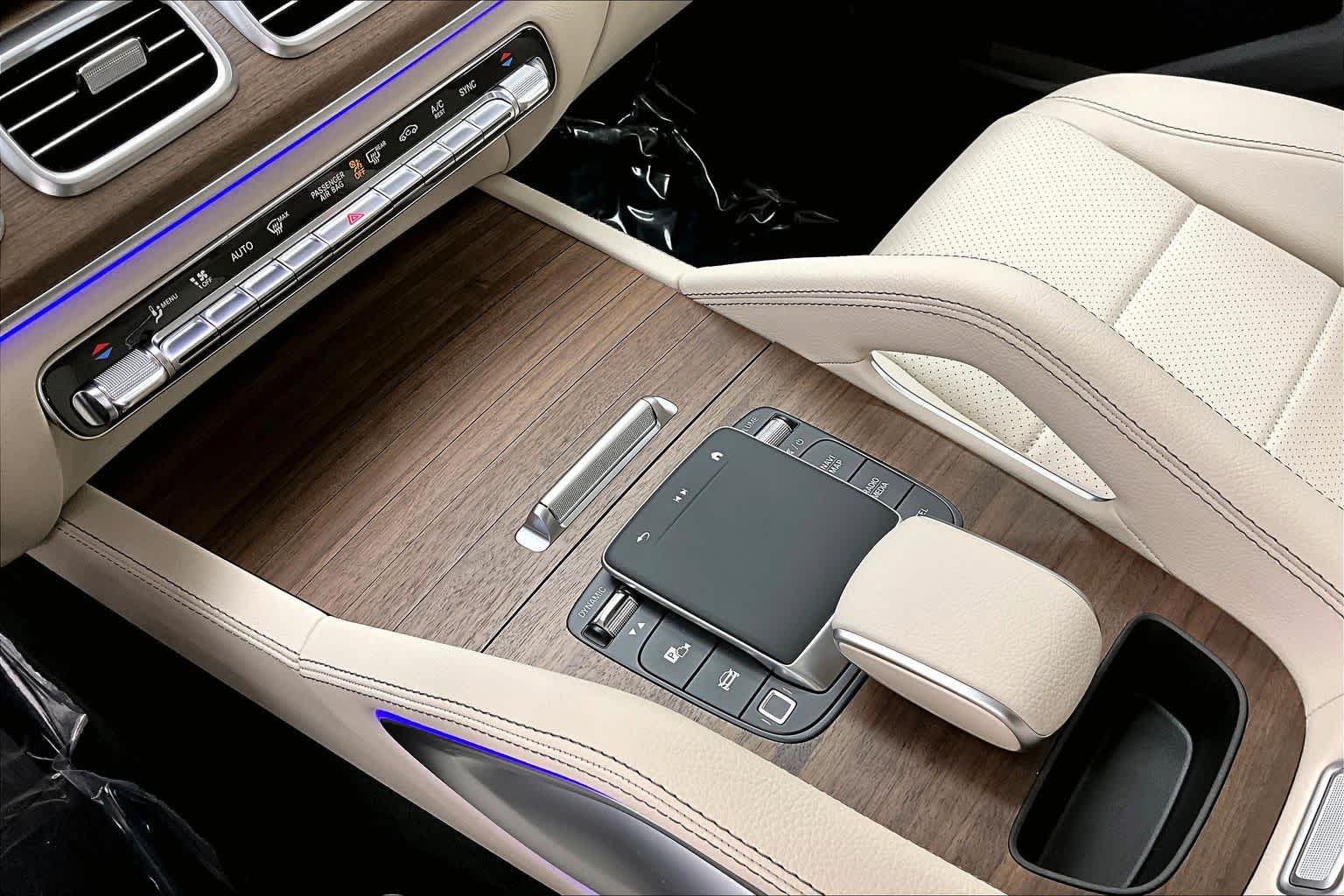 Thumbnail: 2026 Mercedes-Benz GLE - 17